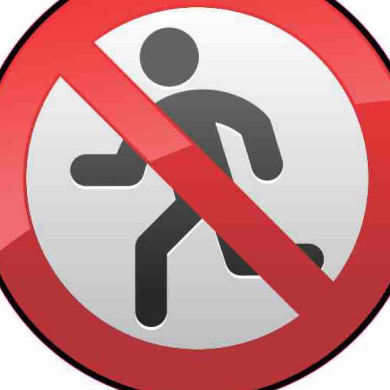 Выключи догони. Знаки поведения. Знак не бегать. Знак бегать запрещено. Запрещающие знаки поведения в группе.